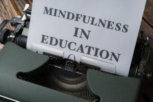 Read more about the article 7 Mindfulness Practices to Enhance Your Daily Life