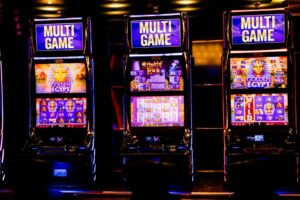Read more about the article Understanding the Allure of Online Slots: 5 Key Insights
