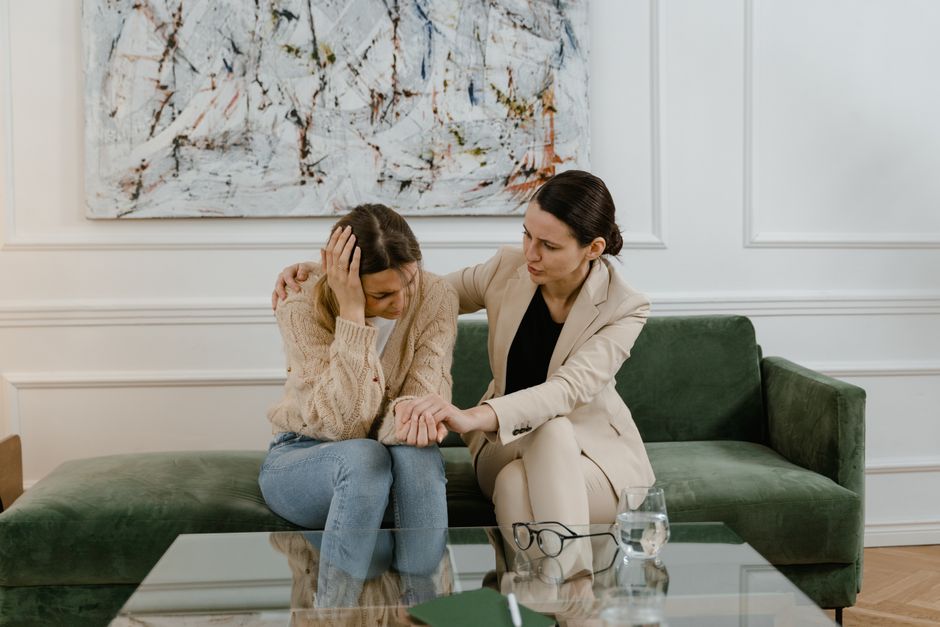 Read more about the article 7 Ways Emotional Growth Support Can Transform Your Life